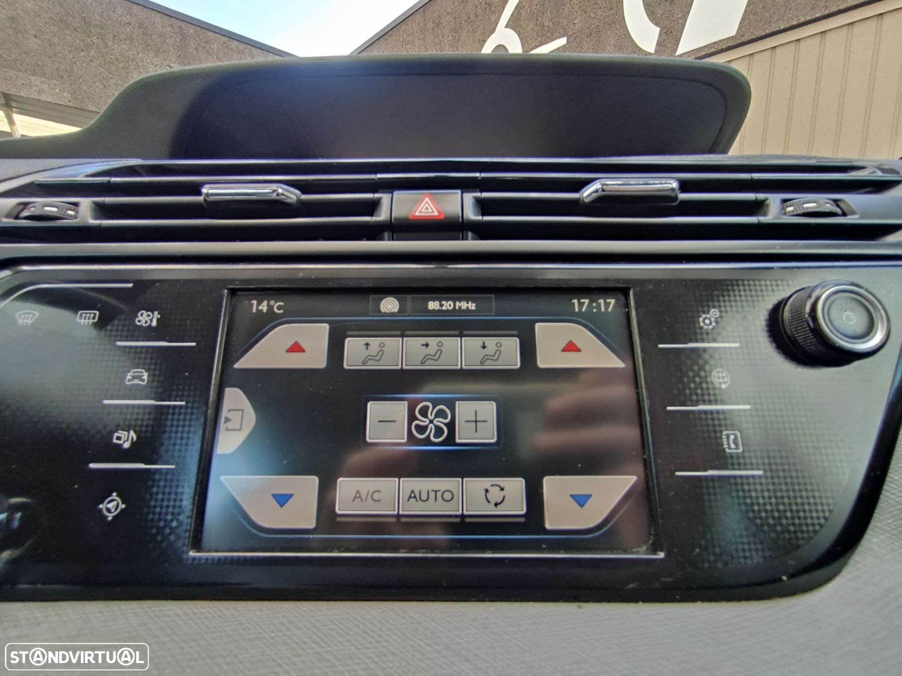 Citroën C4 Picasso - 19