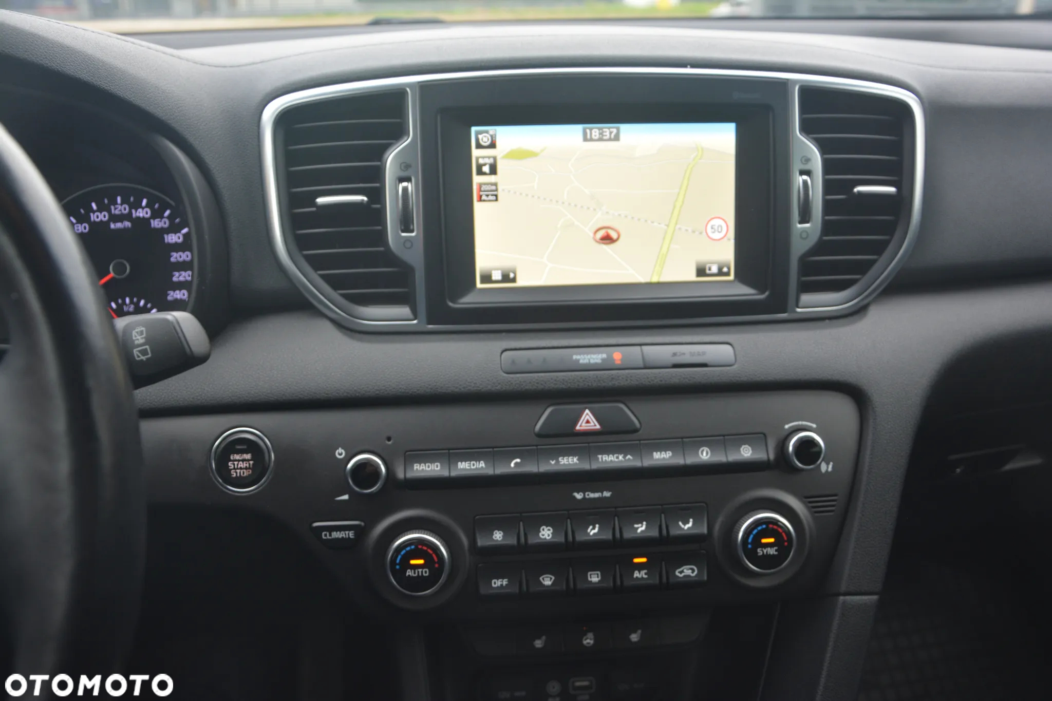 Kia Sportage 2.0 CRDI XL 4WD - 18