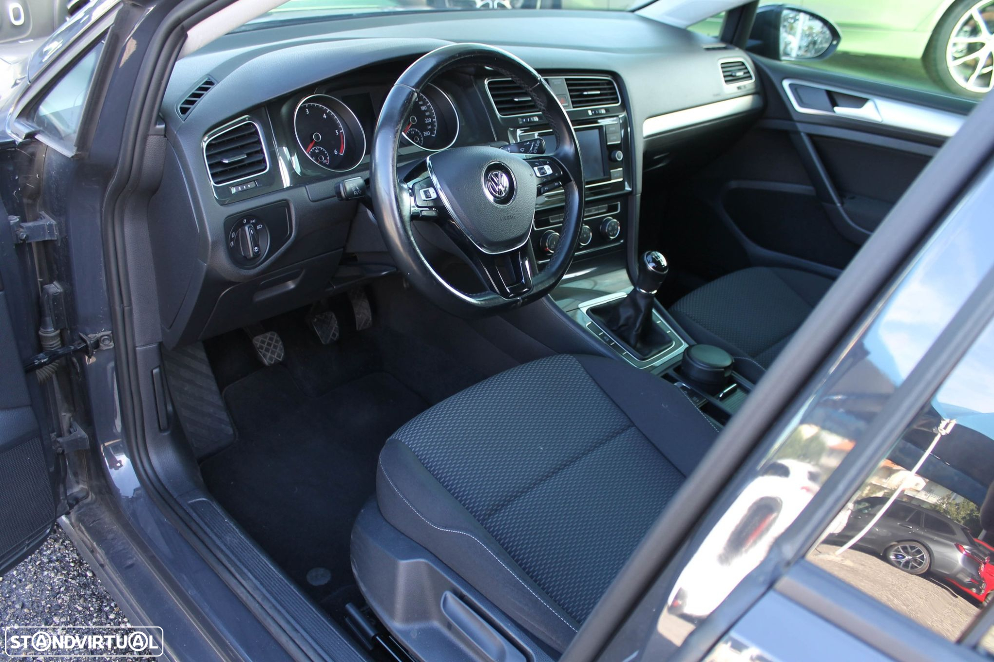 VW Golf - 5