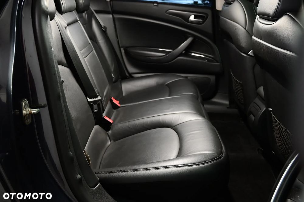 Citroën C5 HDi 140 FAP Exclusive - 23