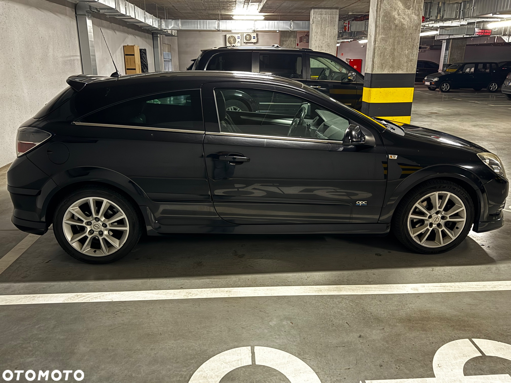 Opel Astra III GTC 1.7 CDTI Sport - 2