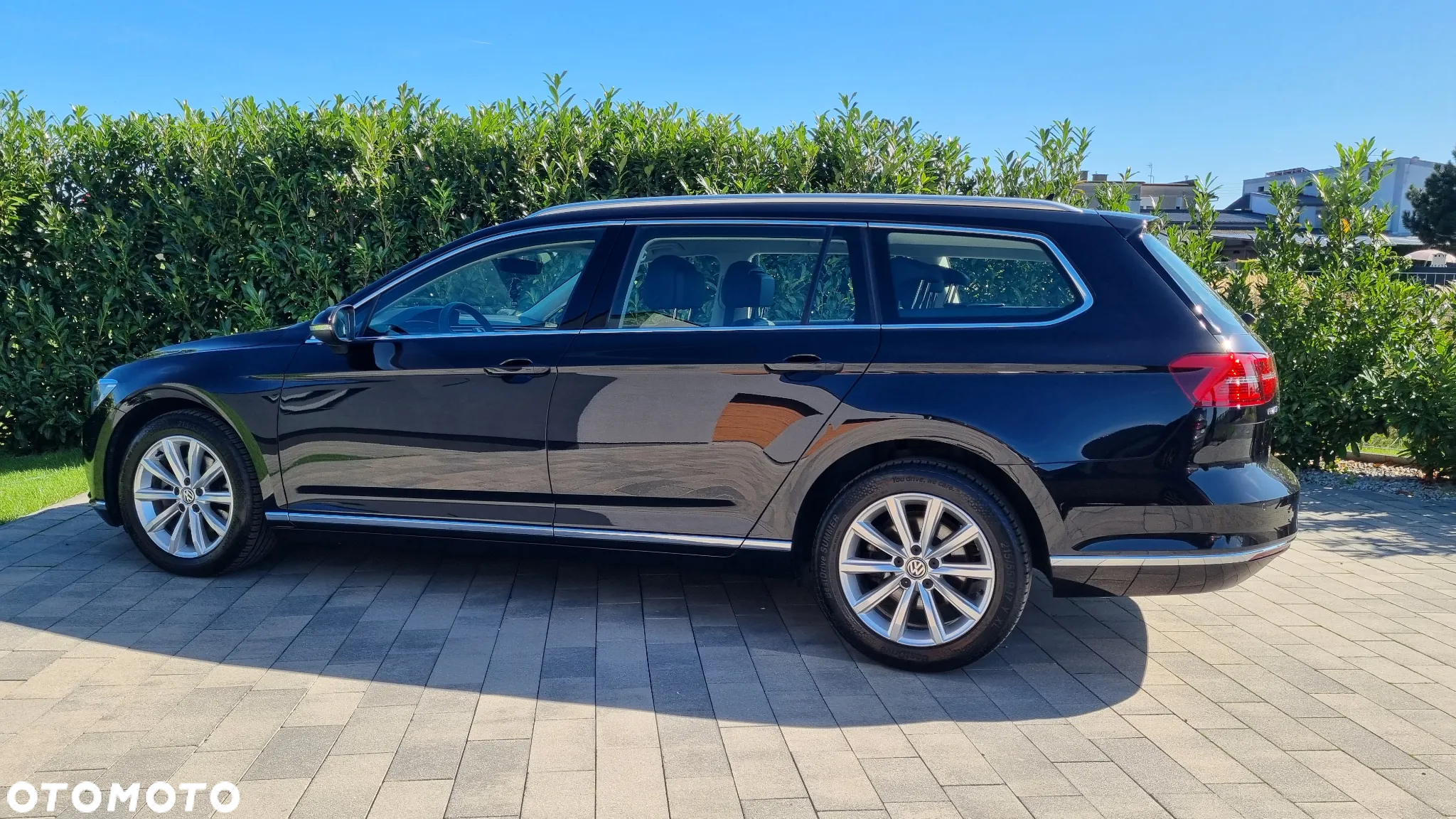 Volkswagen Passat - 2