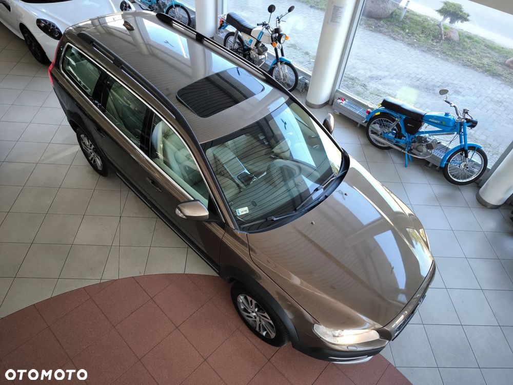 Volvo XC 70 D4 AWD Summum - 30