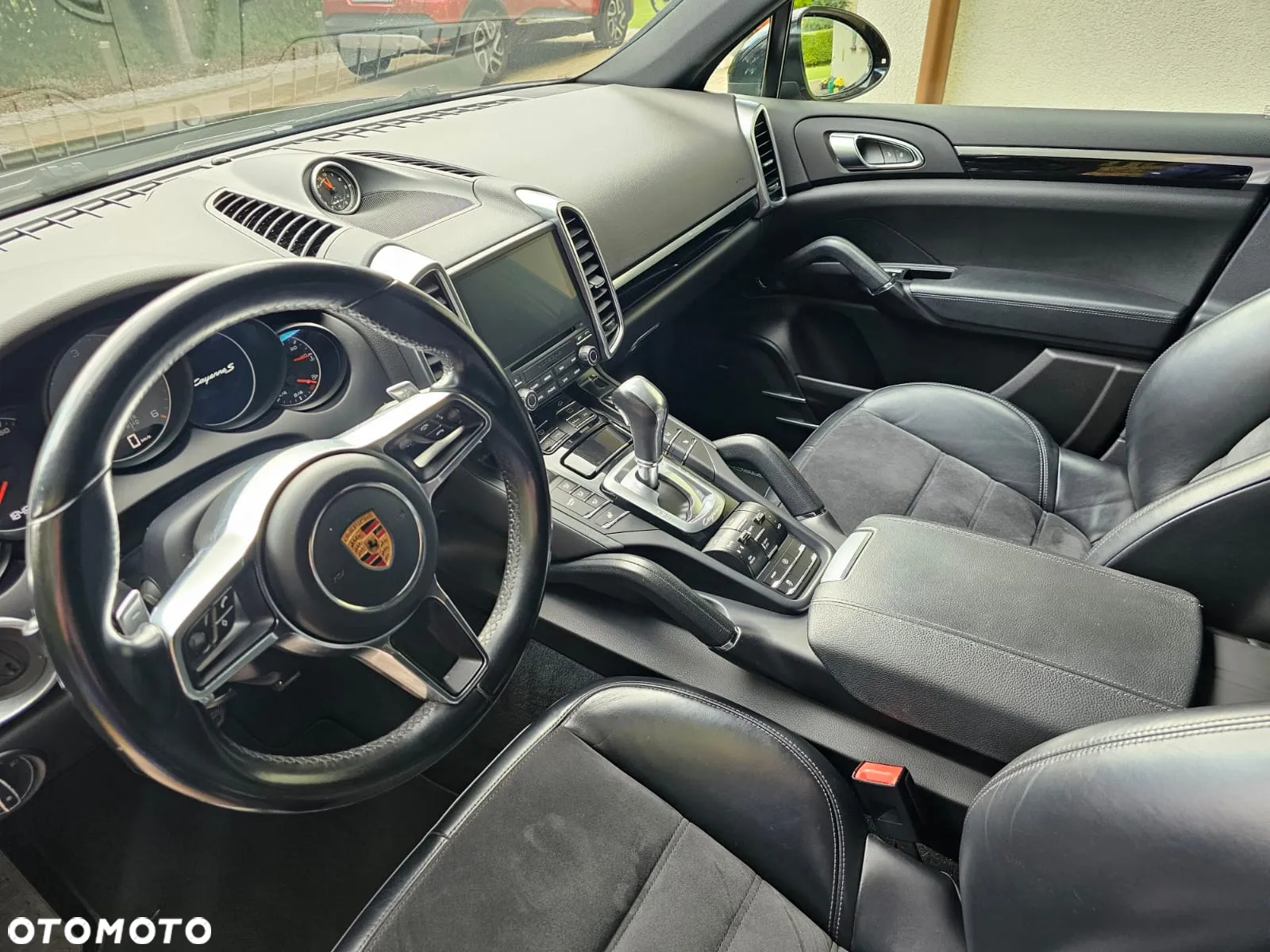 Porsche Cayenne S Diesel Platinum Edition - 14