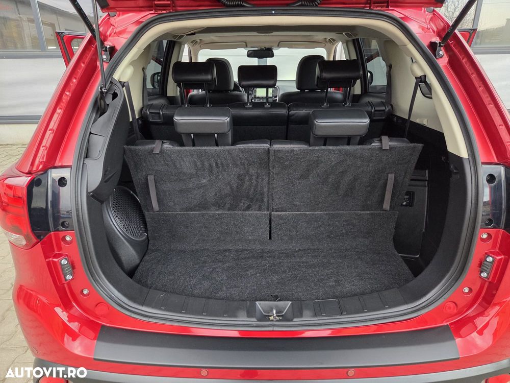 Mitsubishi Outlander 2.2 DI-D 4WD Automatik Diamant Edition+ - 18