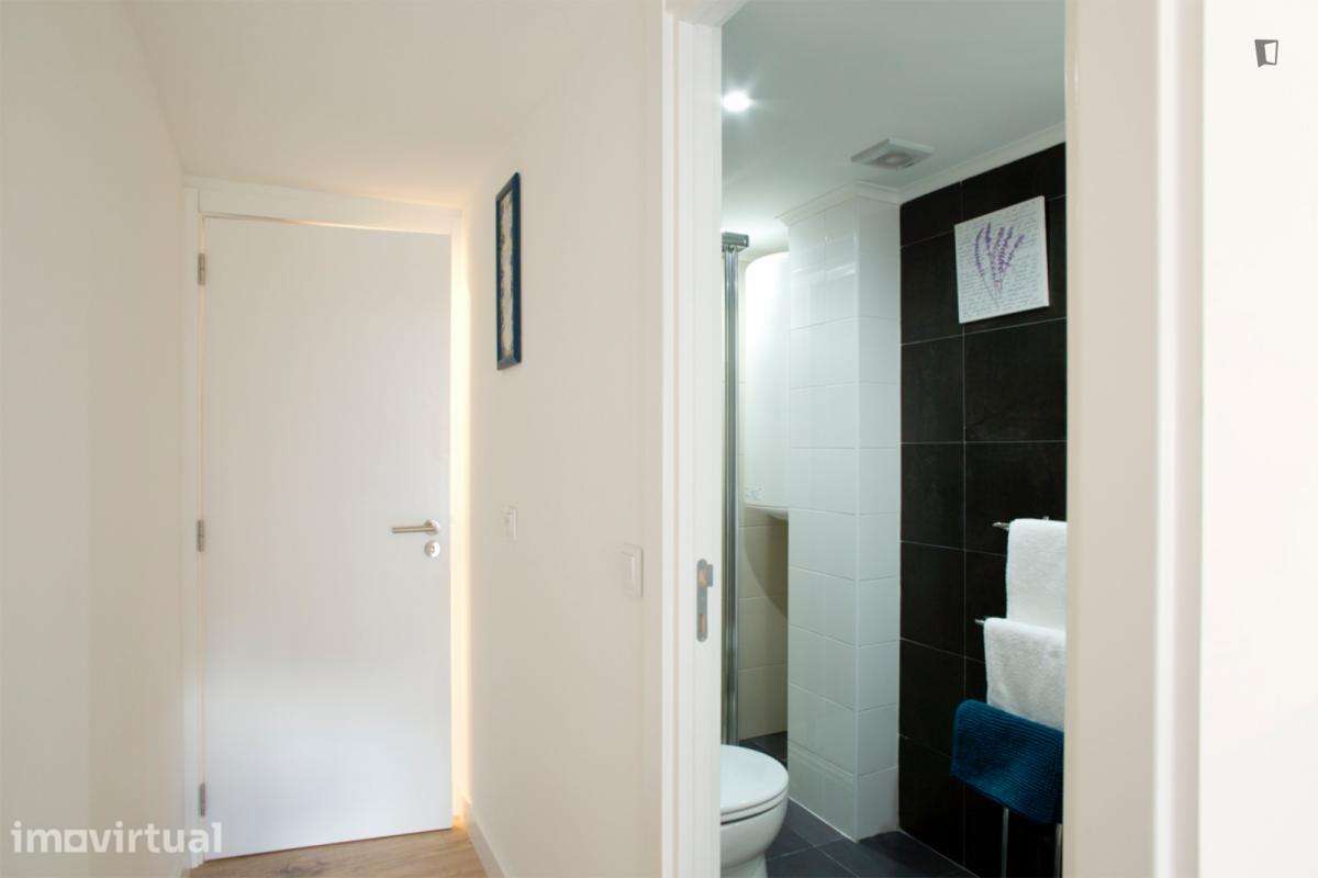 Quarto - localizado em Chelas Lisbon - Grande imagem: 3/10