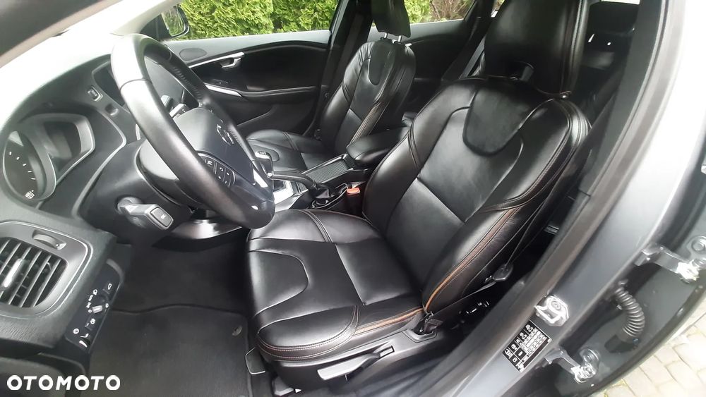 Volvo V40 Cross Country T3 - 27