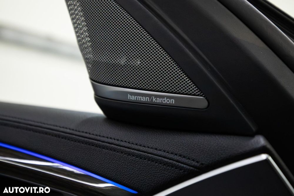 BMW Seria 5 520i AT - 26