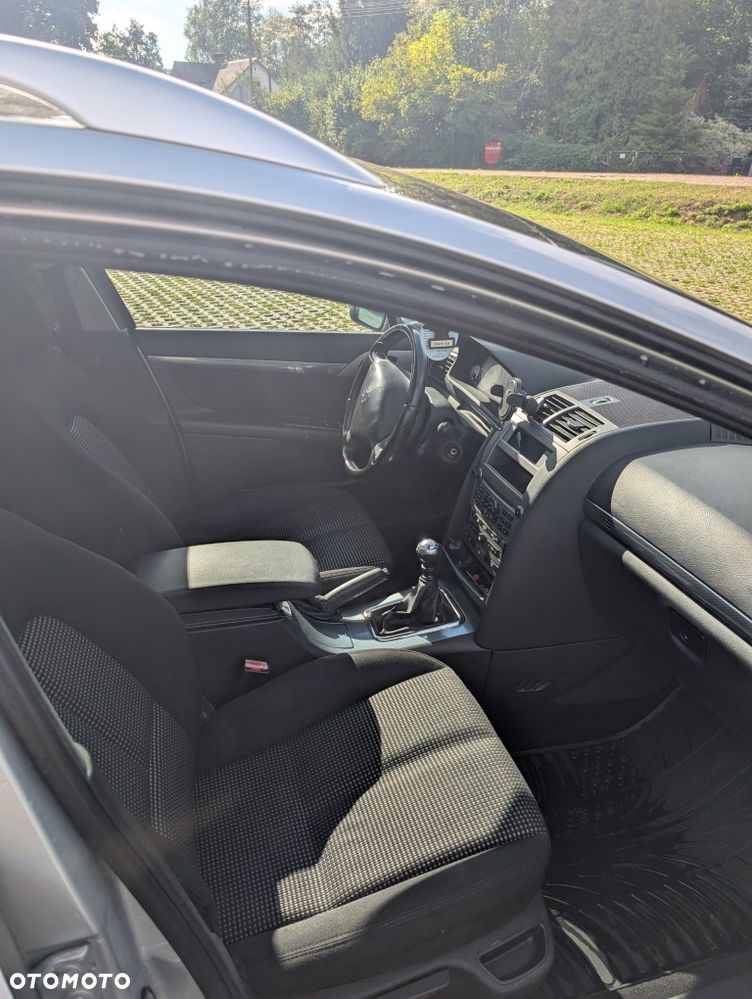Peugeot 407 - 5