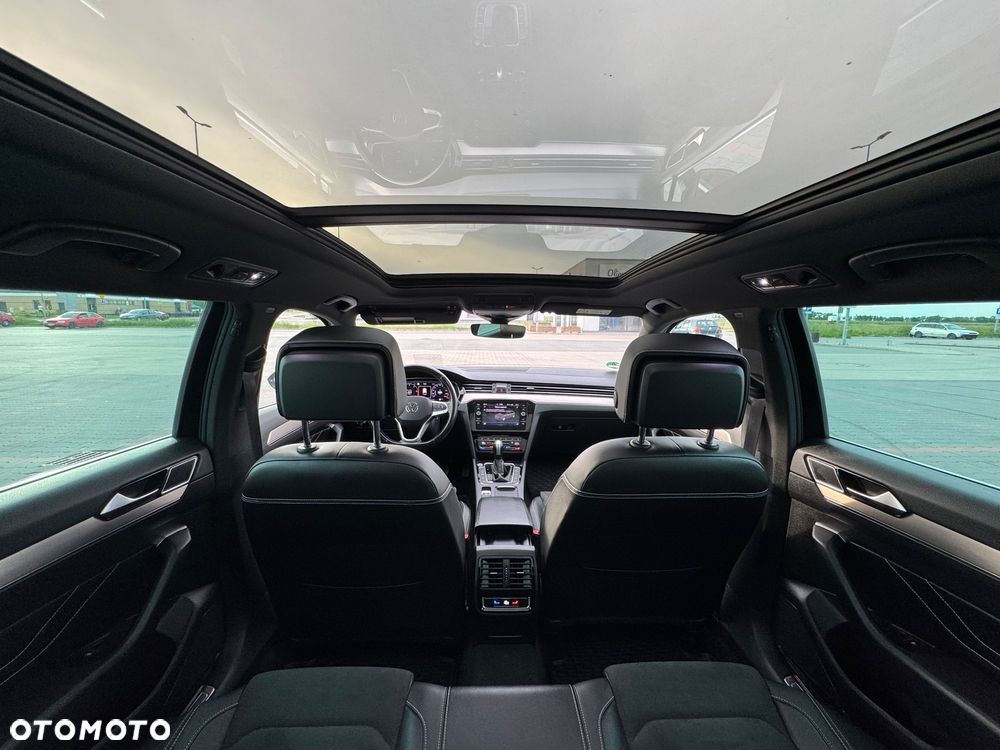 Volkswagen Passat 2.0 TDI SCR DSG Elegance - 14