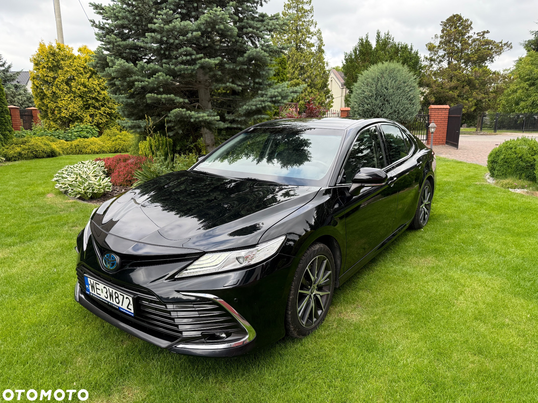 Toyota Camry 2.5 Hybrid Executive CVT - 3