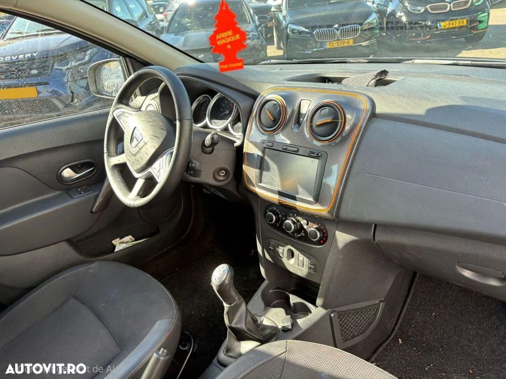 Dacia Logan TCe 90 (S&S) Stepway - 7