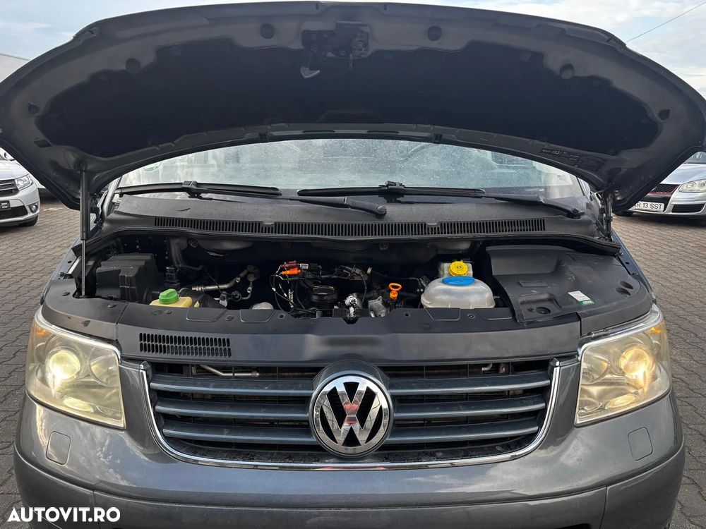 Volkswagen Multivan - 26