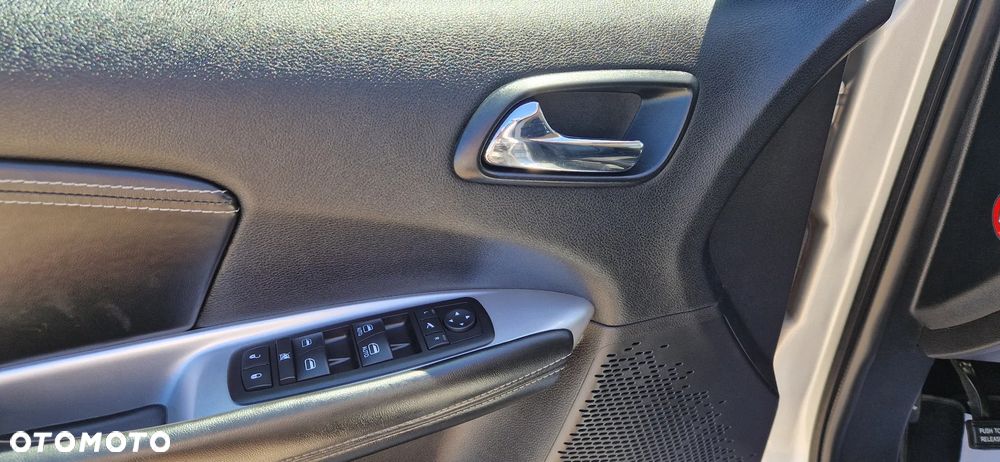 Fiat Freemont 2.0 Multijet 16V DPF Automatik Allrad Lounge - 25