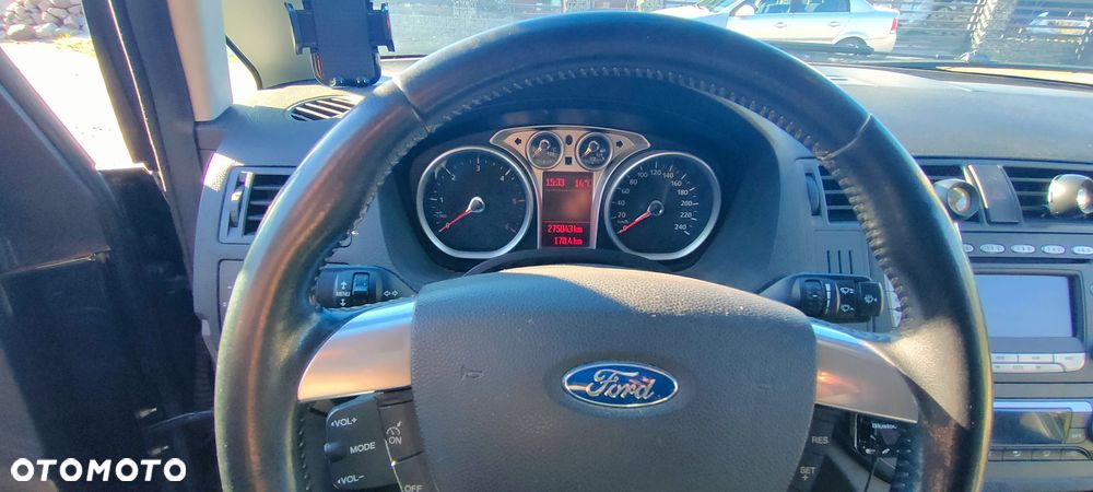 Ford C-MAX - 11