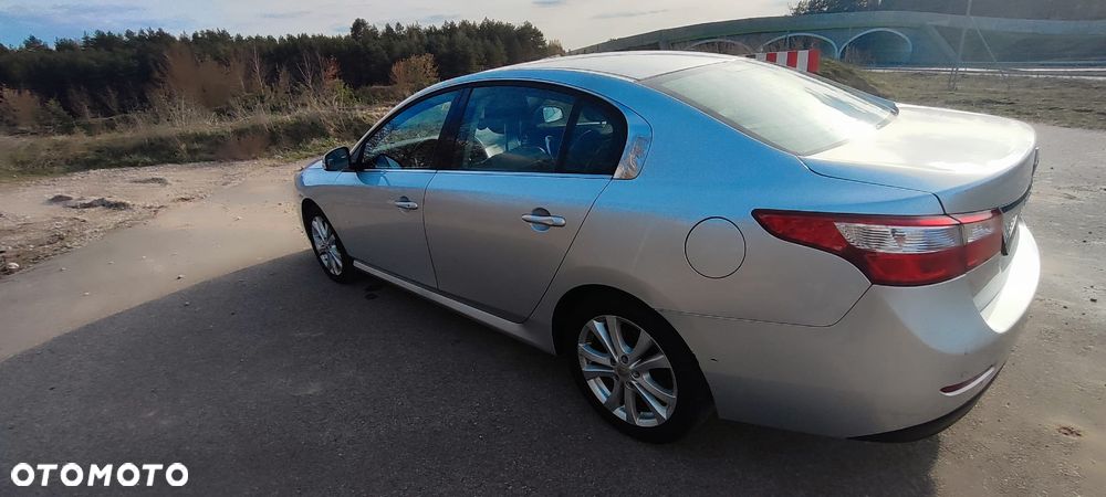 Renault Latitude 2.0 dCi - 5