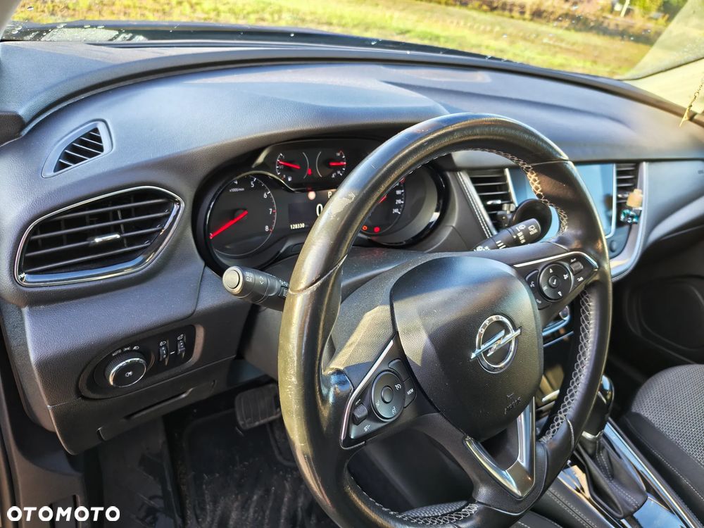 Opel Grandland X 1.2 T Enjoy S&S - 10