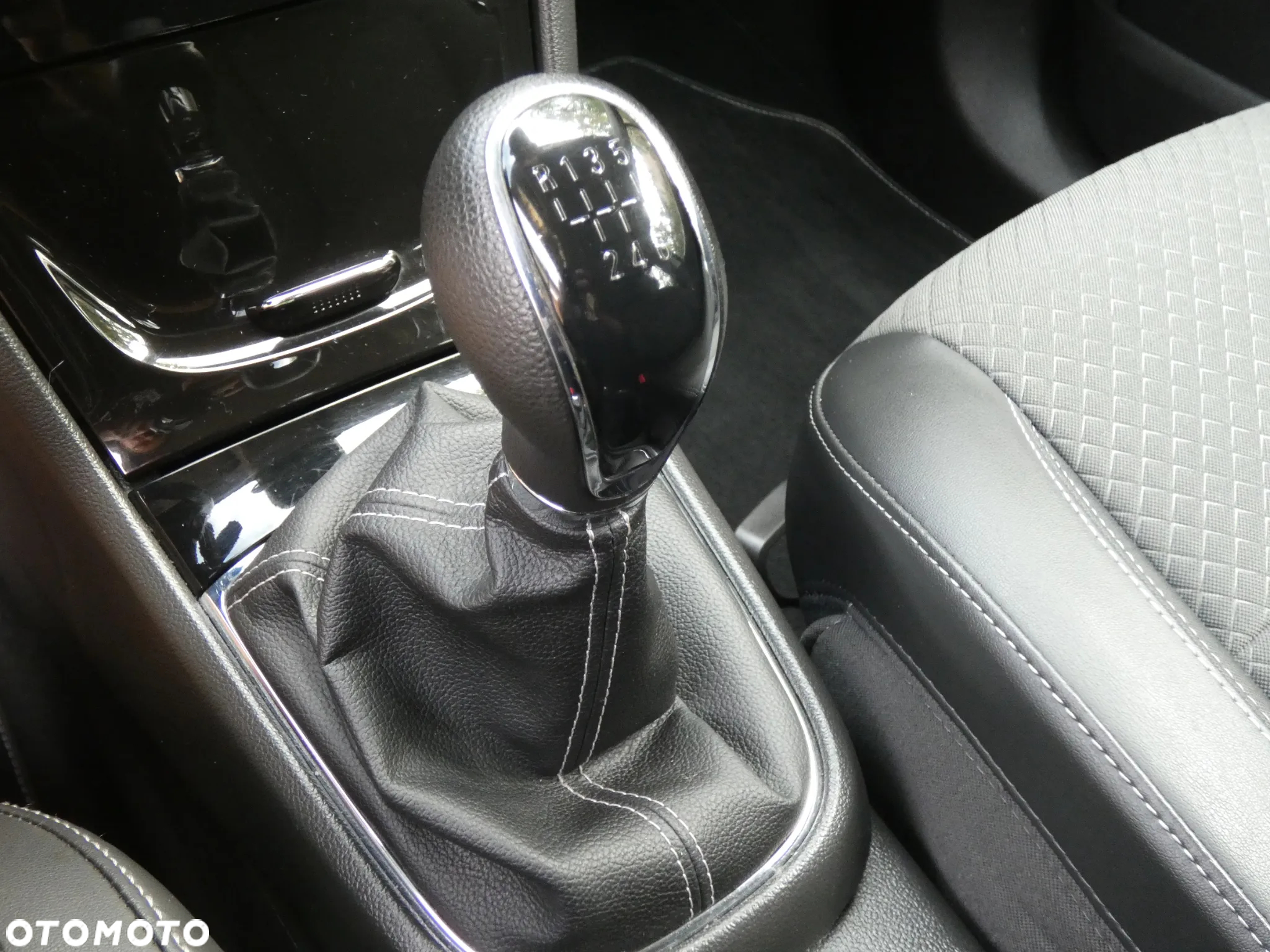 Opel Mokka X 1.4 T Elite S&S - 35