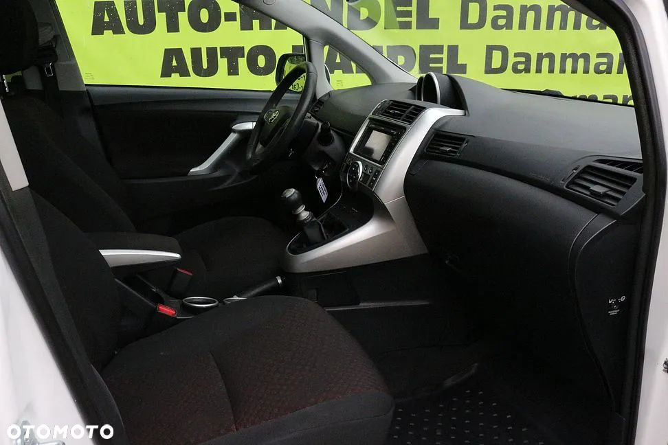 Toyota Verso 1.6 Sol - 12