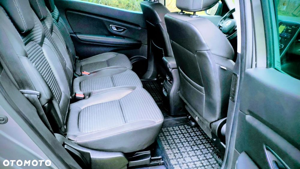 Renault Scenic - 12