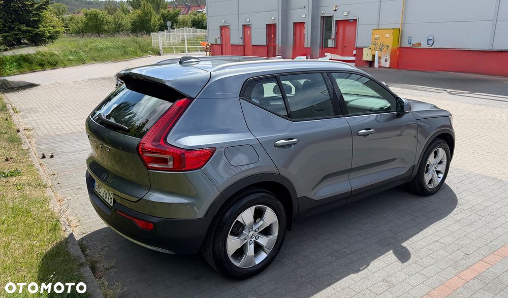 Volvo XC 40 T4 AWD Momentum - 4