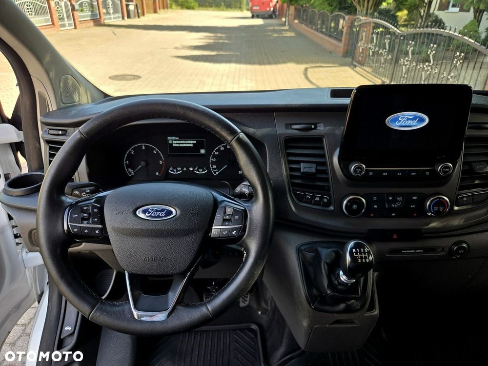 Ford Transit Custom - 11