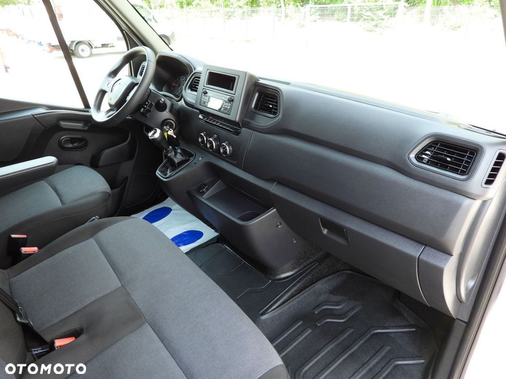 Renault MASTER KONTENER 8 PALET TEMPOMAT LEDY KLIMATYZACJA  165KM - 37