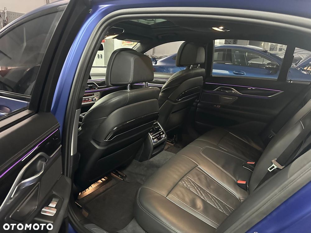 BMW Seria 7 - 7