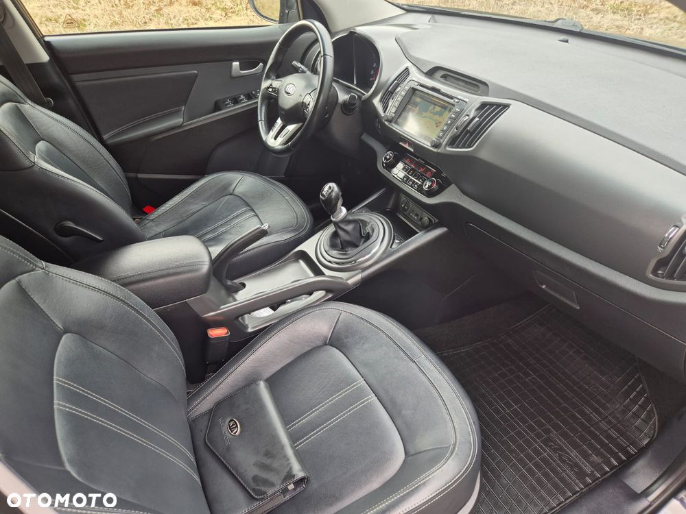 Kia Sportage 1.7 CRDI 2WD ISG Dream-Team Edition - 6