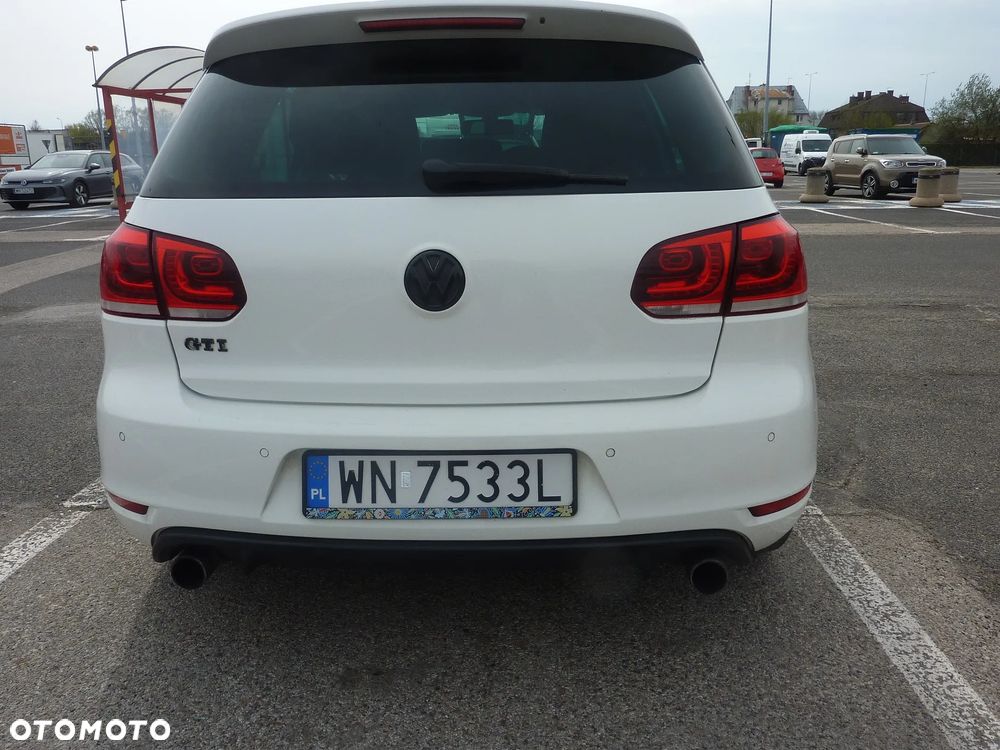 Volkswagen Golf 2.0 GTI DSG - 10