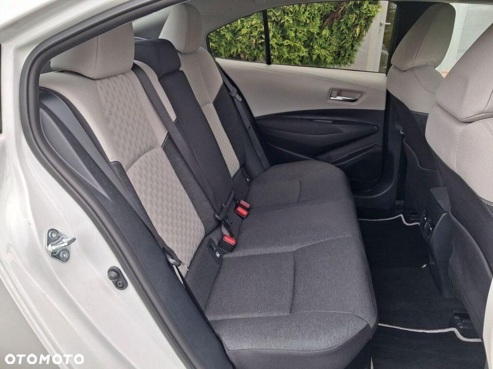 Toyota Corolla 1.8 Hybrid Style - 21