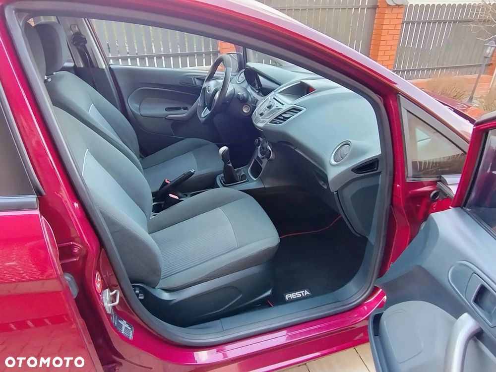 Ford Fiesta - 16