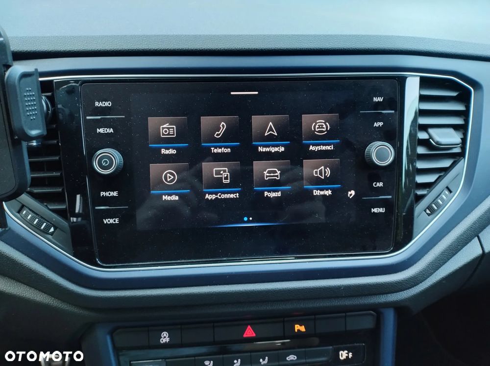 Volkswagen T-Roc - 17