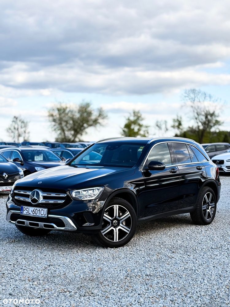 Mercedes-Benz GLC - 32