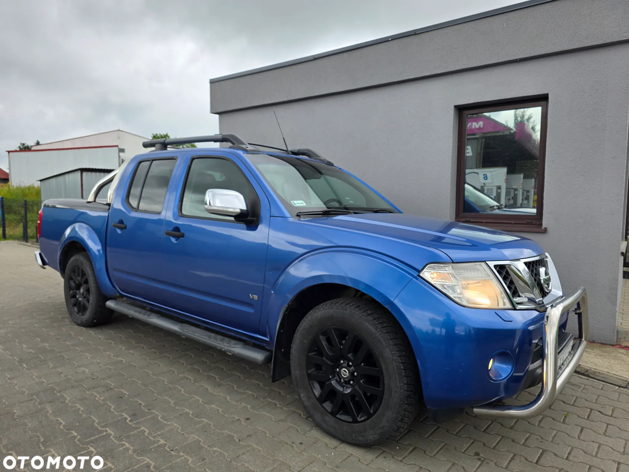 Nissan Navara 3.0 D V6 Platinum - 2