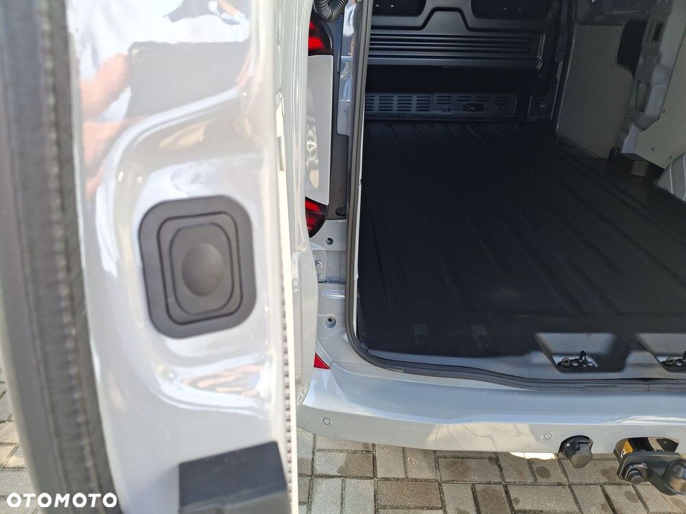 Volkswagen Transporter Furgon 2.0 TDI 4Motion 150 KM automat - 25