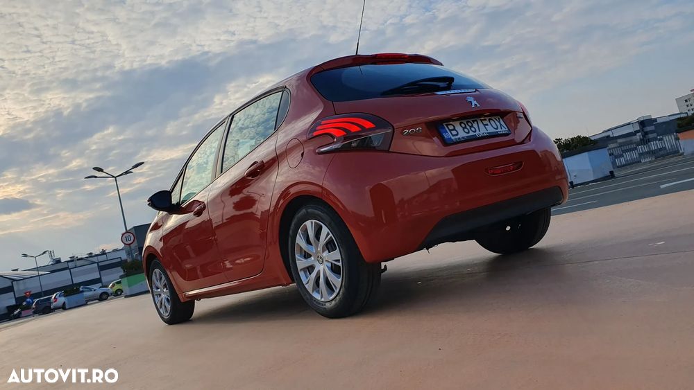 Peugeot 208 1.2 L PureTech Allure - 24