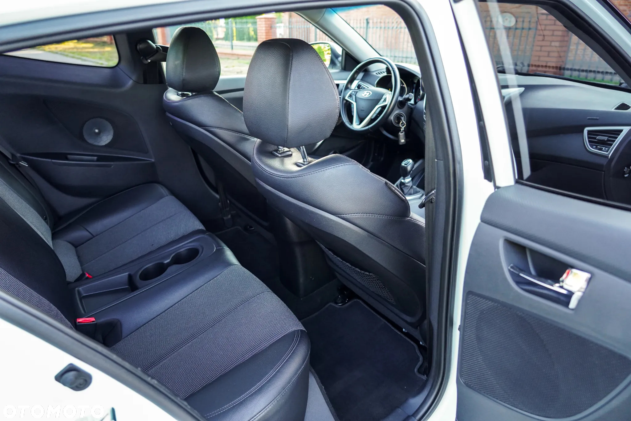 Hyundai Veloster 1.6 blue Premium - 25