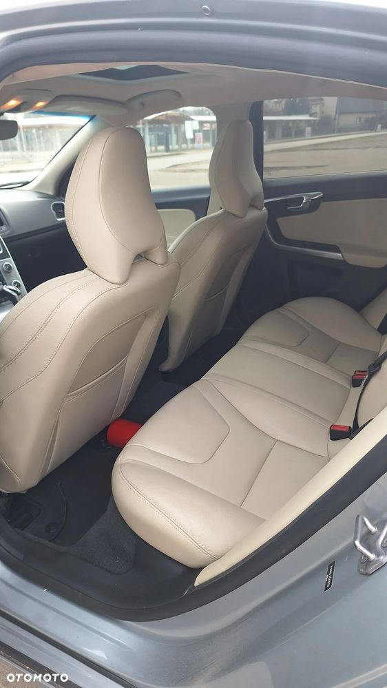 Volvo S60 T5 Powershift Momentum - 7