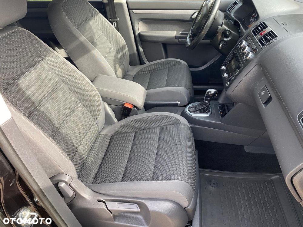 Volkswagen Touran 1.4 TSI DSG Life - 15