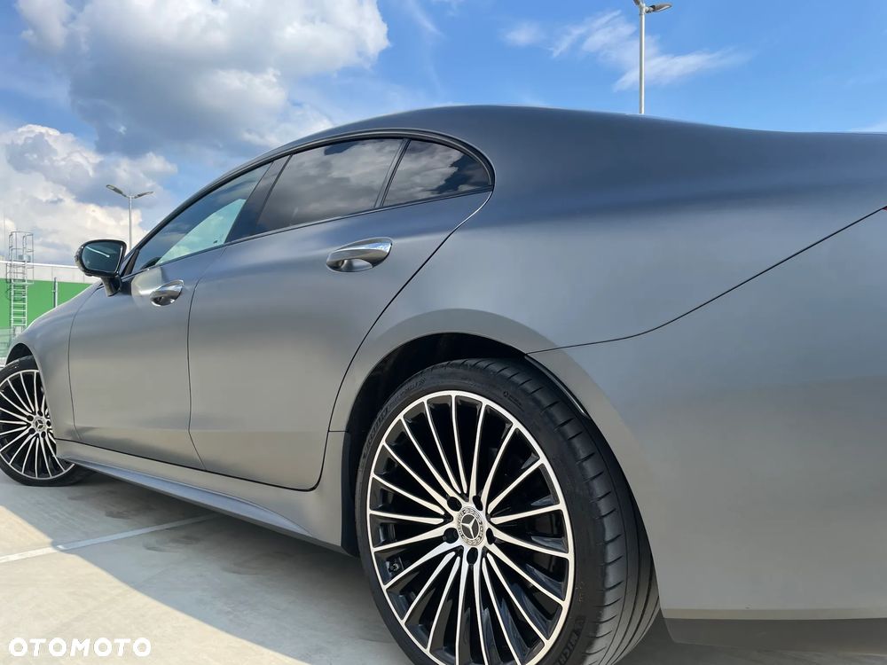 Mercedes-Benz CLS 300 d 4-Matic AMG - 21
