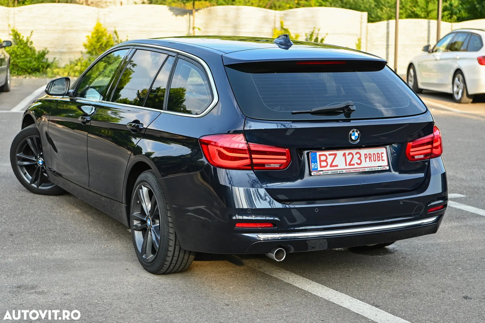 BMW Seria 3 318d Touring Luxury Line - 29