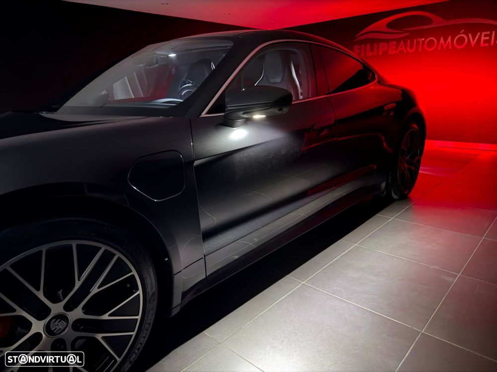 Porsche Taycan 4 - 47