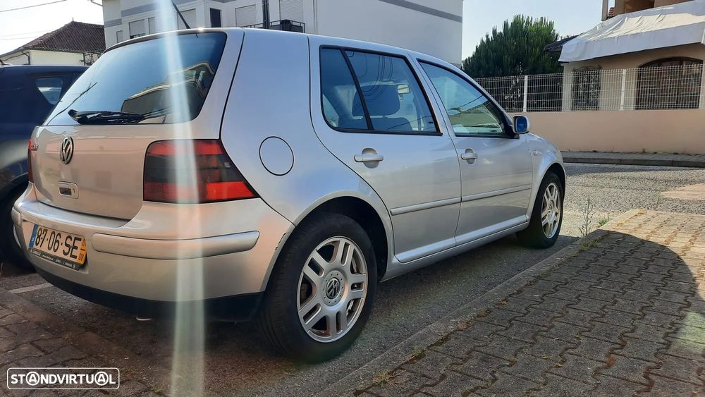 VW Golf 1.4i 25 Anos - 8