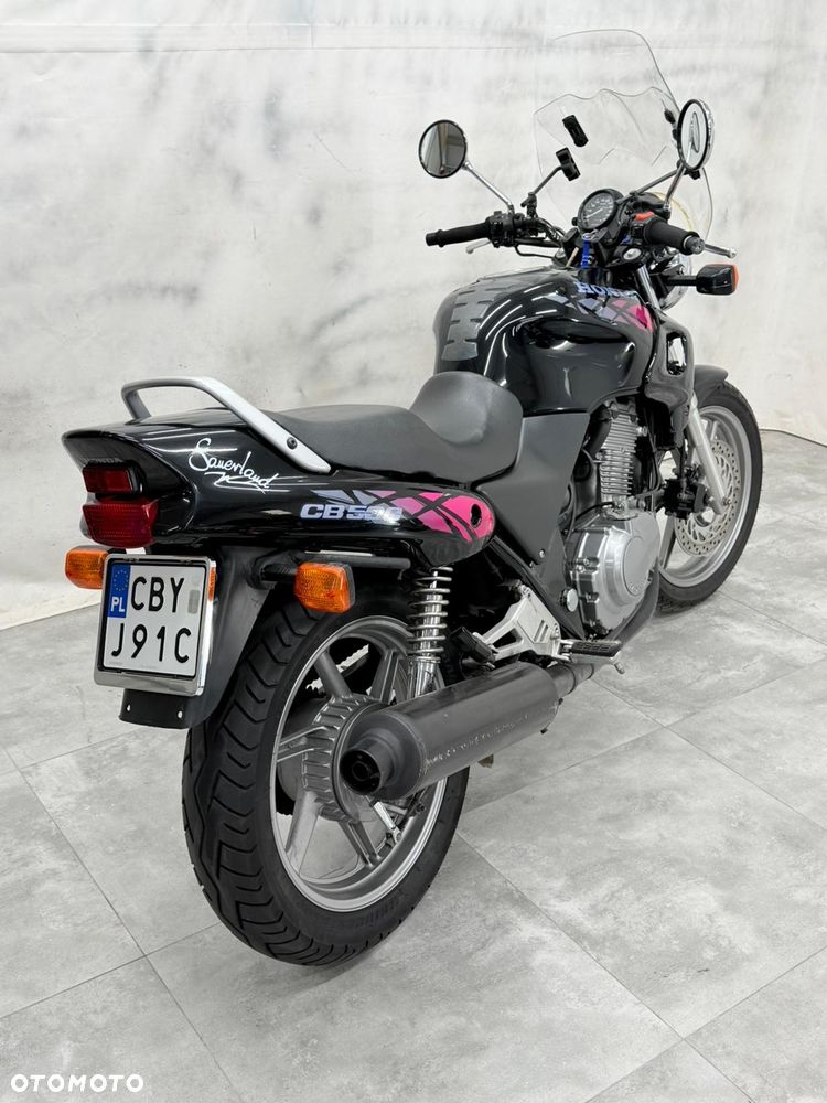 Honda CB - 22