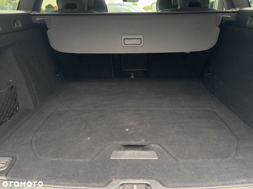 Volvo V60 Cross Country - 16