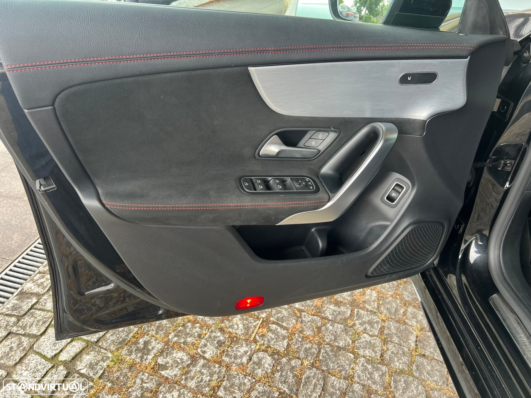 Mercedes-Benz CLA 180 d 7G-DCT AMG Line - 10