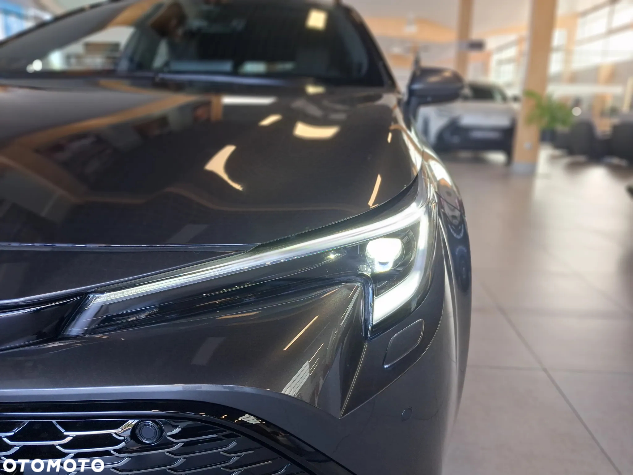 Toyota Corolla 2.0 Hybrid GR Sport - 13