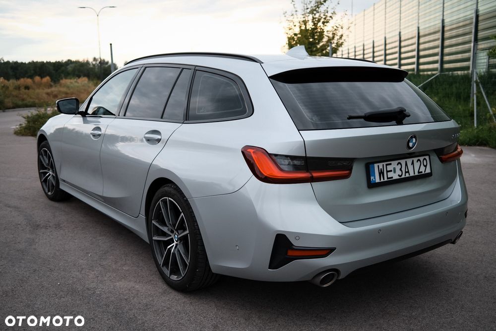 BMW Seria 3 320i Advantage sport - 6