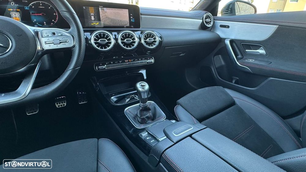 Mercedes-Benz CLA 180 d Shooting Brake AMG Line - 12